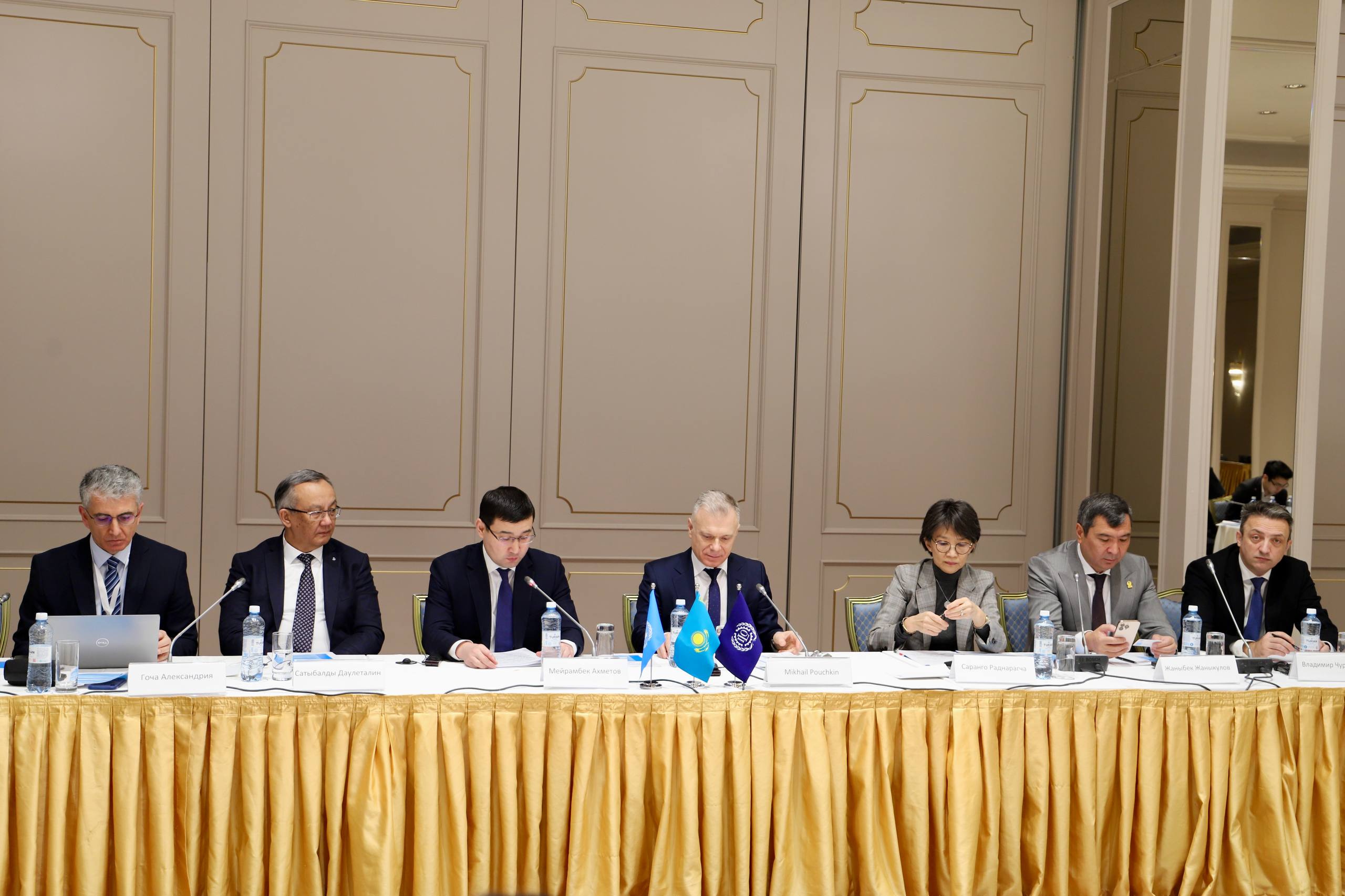Астанада халықаралық сарапшылар Қазақстандағы лайықты еңбекті ілгерілету мәселелерін талқылауда