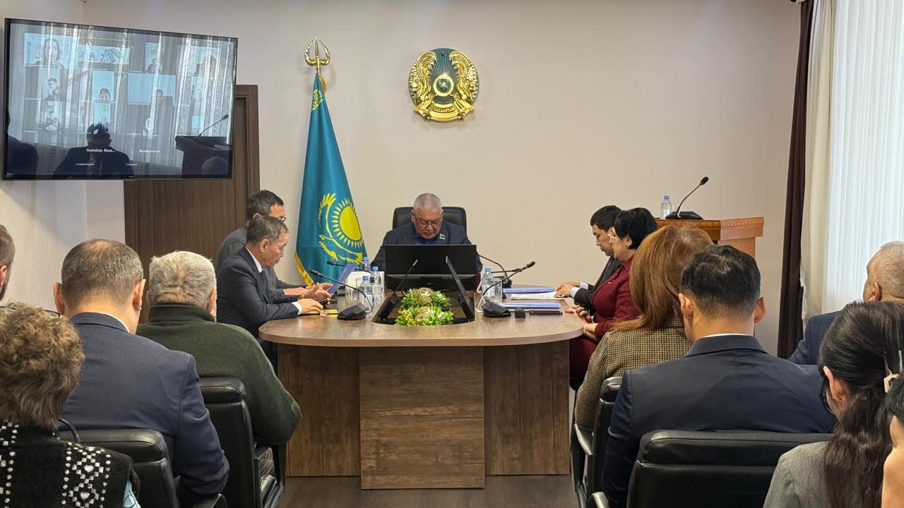 Аудандық мәслихатының кезекті он үшінші сессиясы