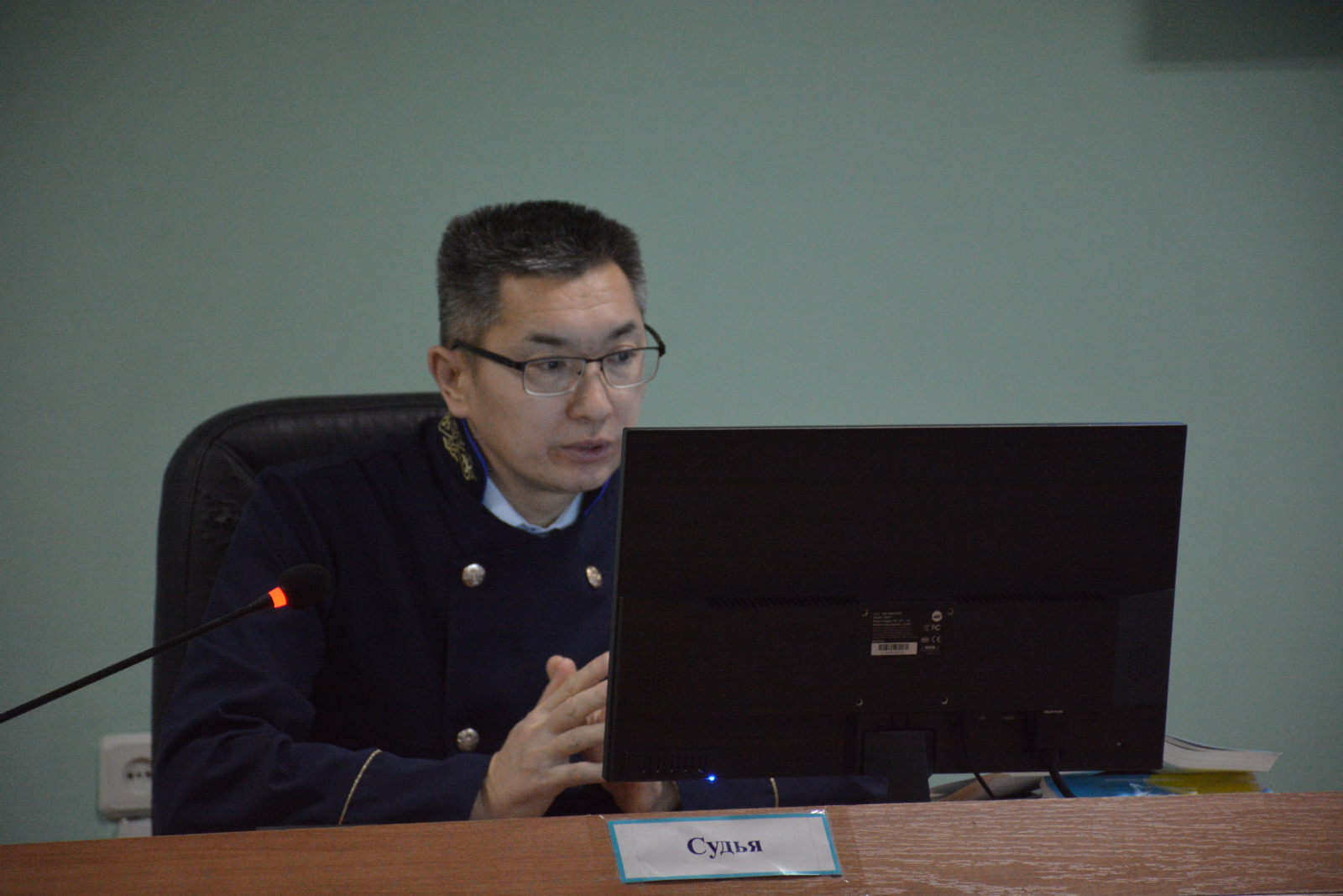 Расследование по сталкингу завершили полицейские в СКО — приговор озвучен