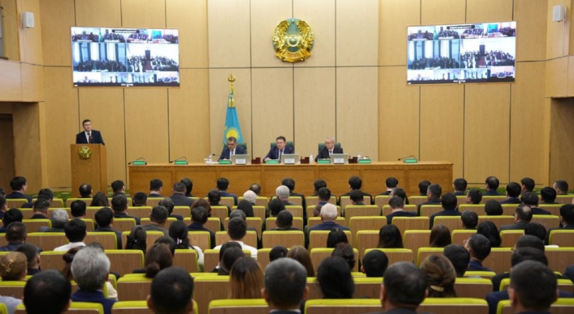 Су пайдалану лимиттері, су қоймаларының құрылысы, ауылдағы кәсіпкерлікті қолдау: Қанат Бозымбаев Жетісу облысына барды
