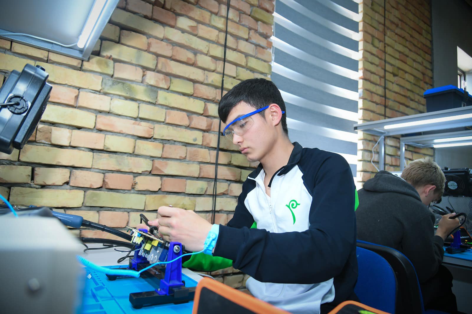 ТҮРКІСТАНДА ЖАСАНДЫ ИНТЕЛЛЕКТ ЖАҢА МҮМКІНДІКТЕРГЕ ЖОЛ АШУДА