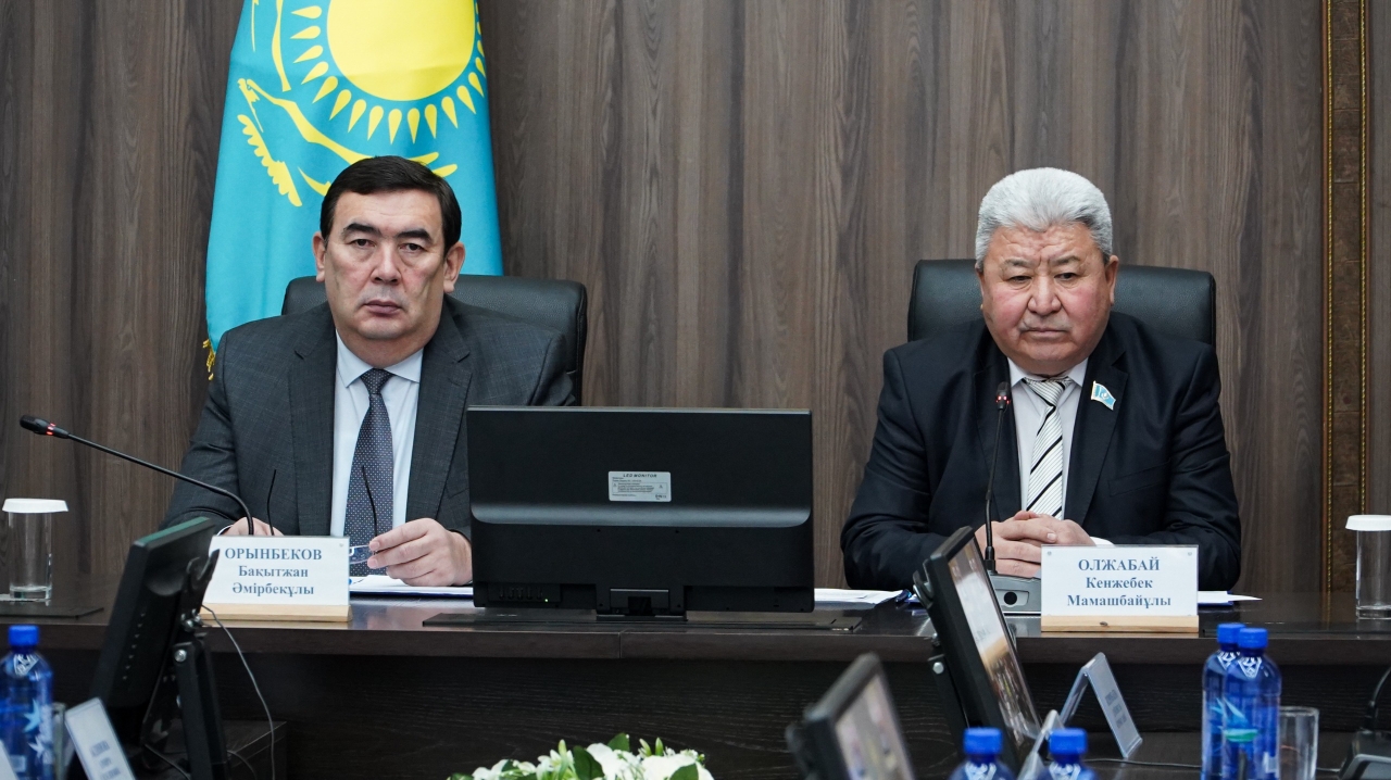 Кезектен тыс сессия өтті