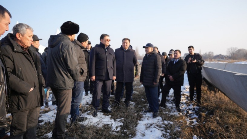 Су пайдалану лимиттері, су қоймаларының құрылысы, ауылдағы кәсіпкерлікті қолдау: Қанат Бозымбаев Жетісу облысына барды
