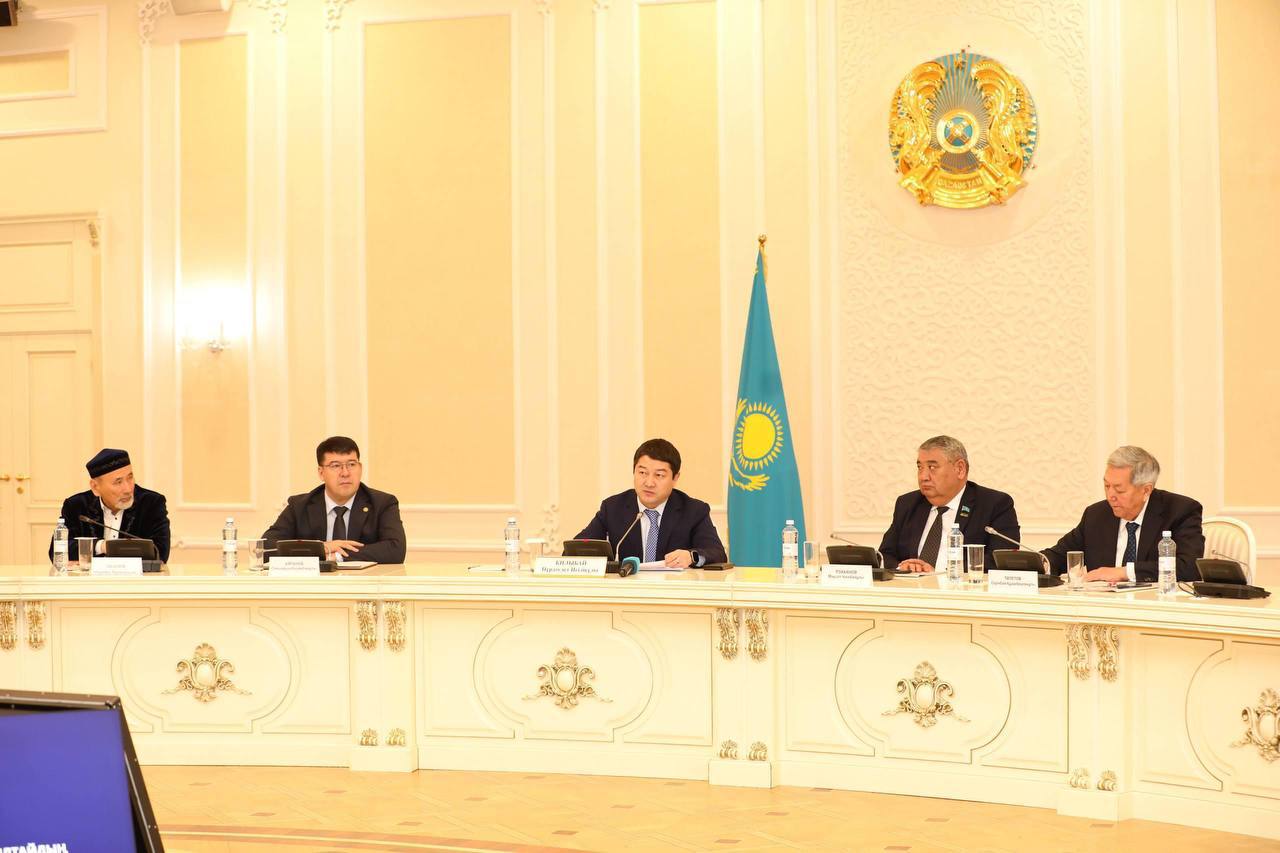 В Мангистау речь Главы государства на Национальном курултае обсудили с интеллигенцией региона