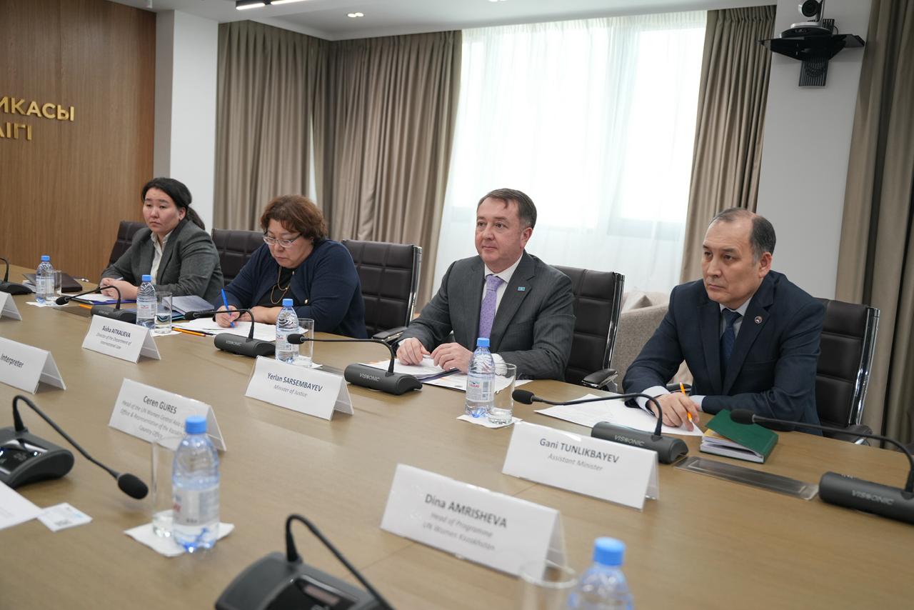 ҚР Әділет министрі Ерлан Сәрсембаев «БҰҰ-әйелдер» кеңсесінің басшысымен кездесті