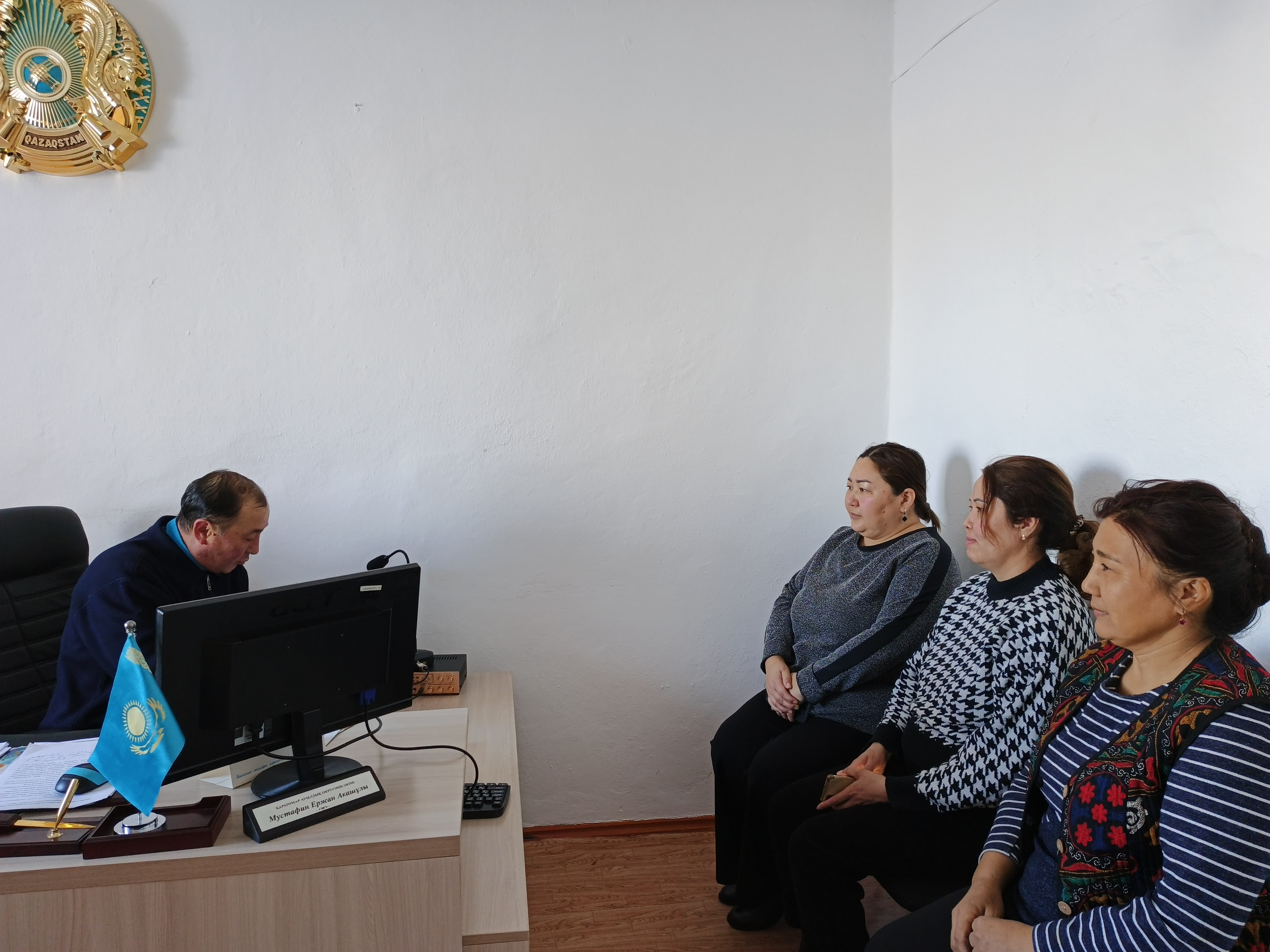 2026 жылғы 26 қаңтарда ауылдық округ әкімі мемлекеттік қызметшілермен сыбайлас жемқорлыққа қарсы іс-қимыл мәселелері бойынша ақпараттық-түсіндіру жұмыстарын жүргізді.
