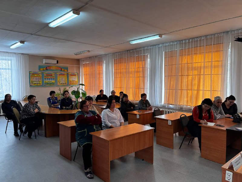 «Жетім балалар мен ата-анасының қамқорлығынсыз қалған балаларға арналған мектеп-интернат» мекемесінде «Заң мен тәртіп» қағидаларын ілгерету шеңберінде «Әділет кеңес береді» акциясы өтті.