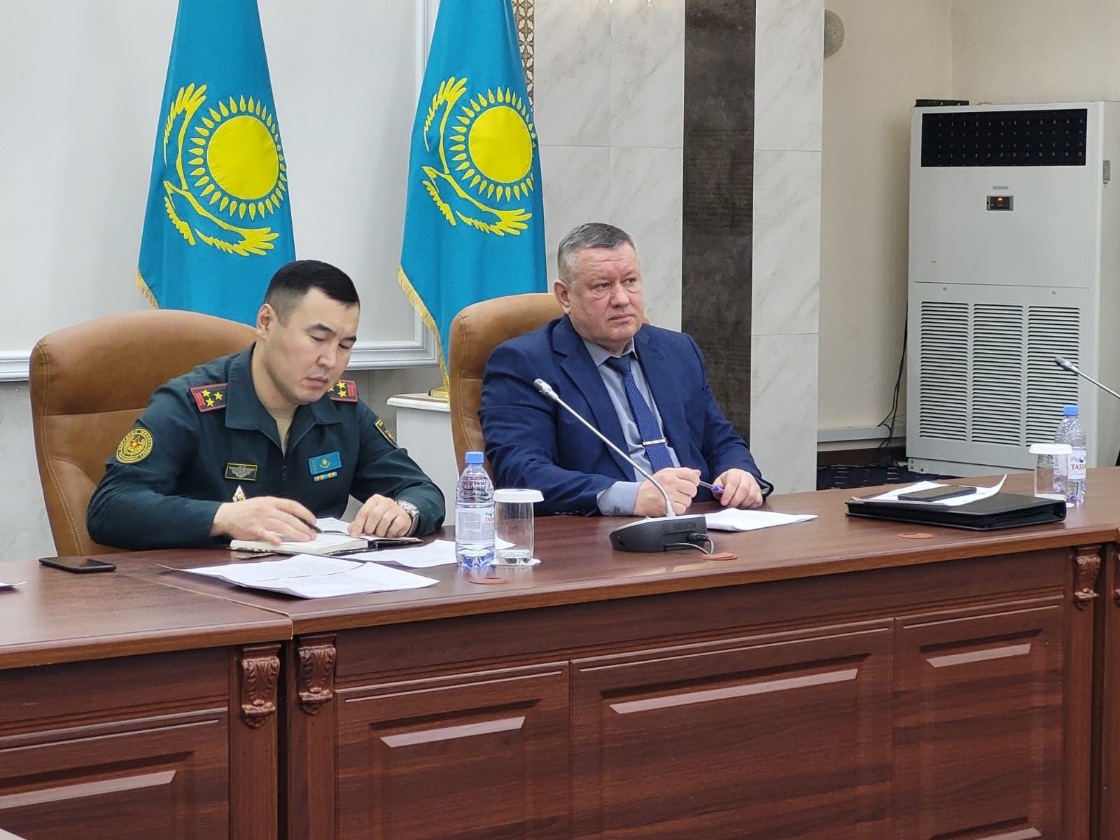 «Мерзімді әскери қызметке шақыруды ұйымдастырудың өзекті мәселелері» тақырыбындағы дөңгелек үстел