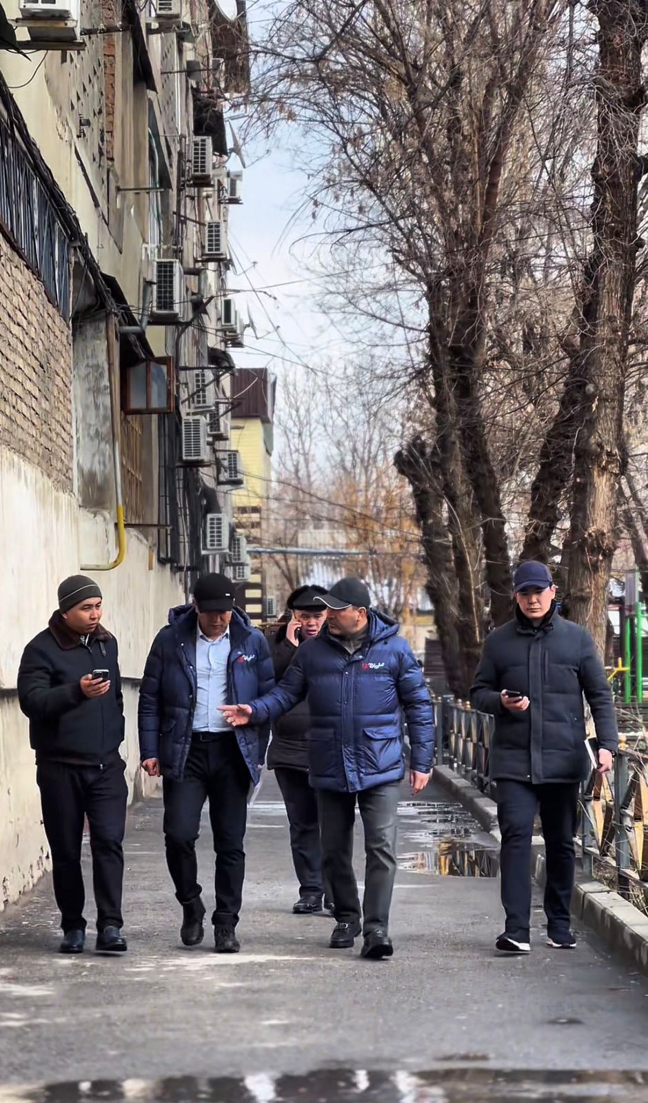 ОБРАЩЕНИЯ ЖИТЕЛЕЙ РАЙОНА — В ЦЕНТРЕ ВНИМАНИЯ