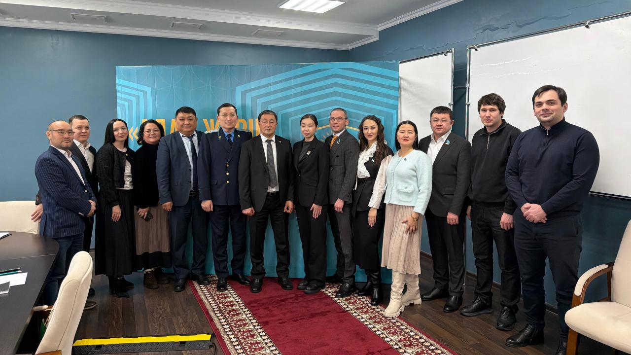 Ашық диалог пен цифрлық сервистер: Қарағанды облысында «Құқықтық тәртіп әліпбиі» акциясы өтті