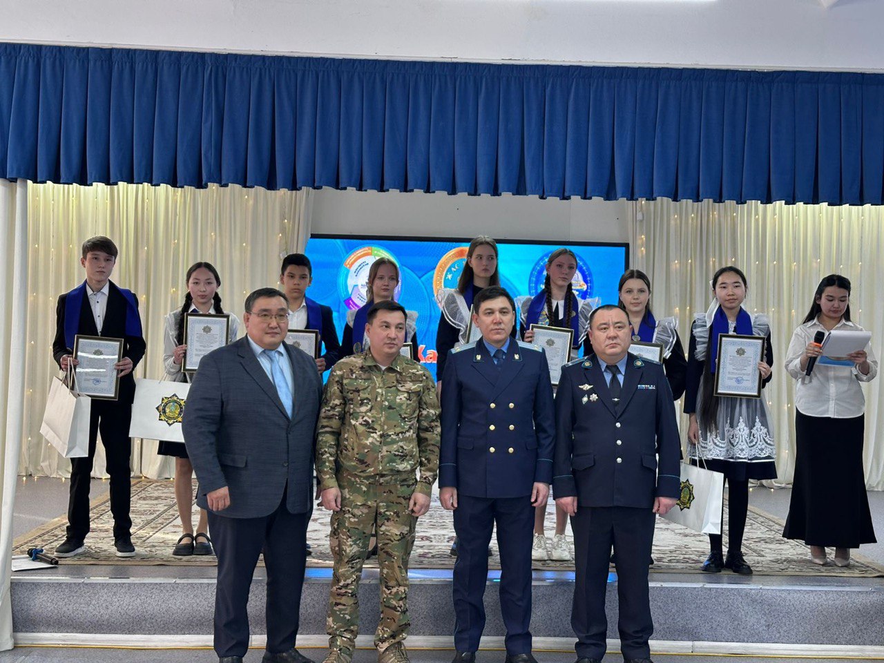 Атбасар ауданының прокуратурасы балаларды «Жас ұрпақ» қатарына қабылдады