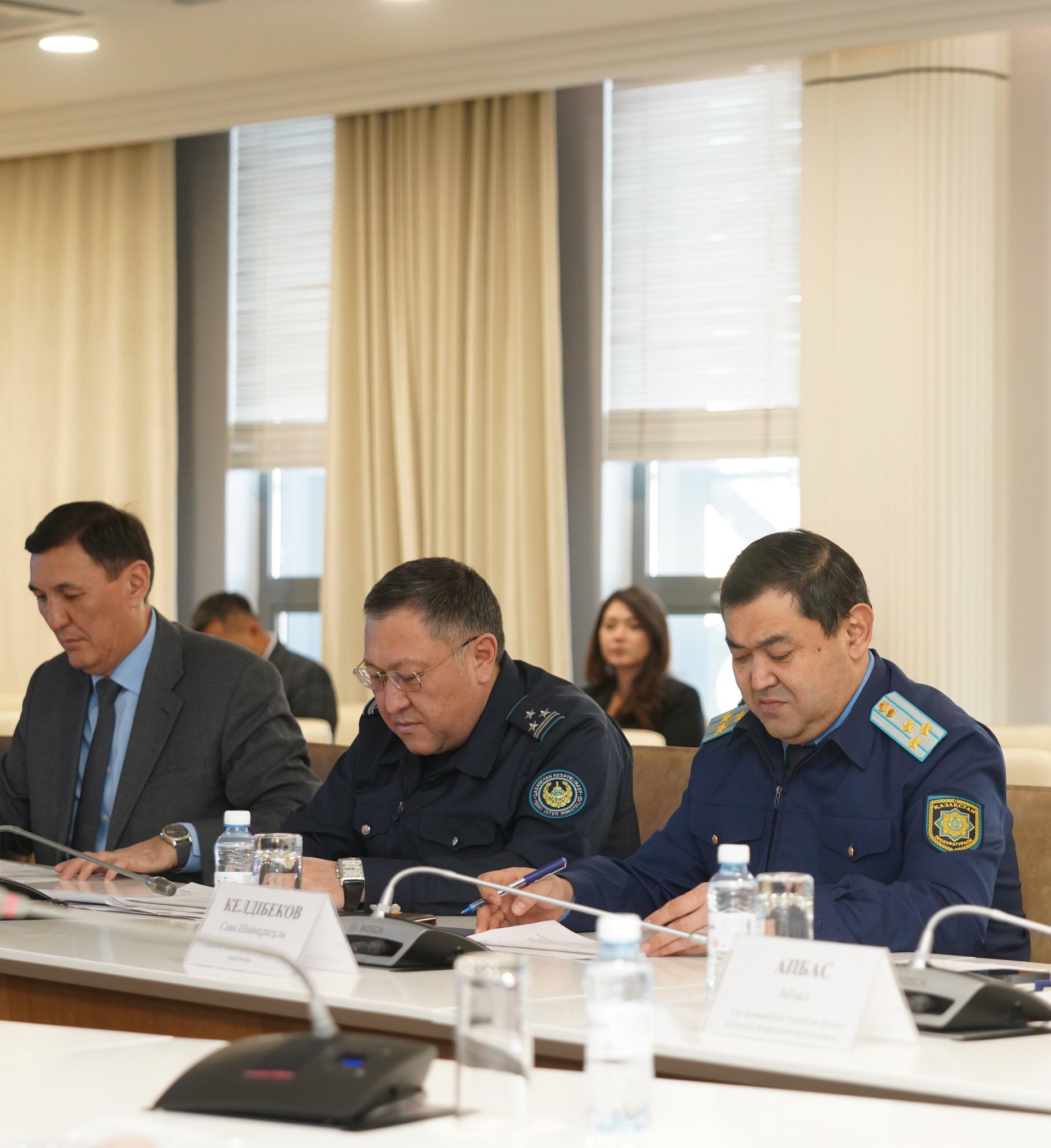 АКИМ ТУРКЕСТАНСКОЙ ОБЛАСТИ ПРОВЕЛ ОЧЕРЕДНОЙ ПРИЕМ ГРАЖДАН, ВЫСЛУШАВ ОБРАЩЕНИЯ И ПРЕДЛОЖЕНИЯ ЖИТЕЛЕЙ