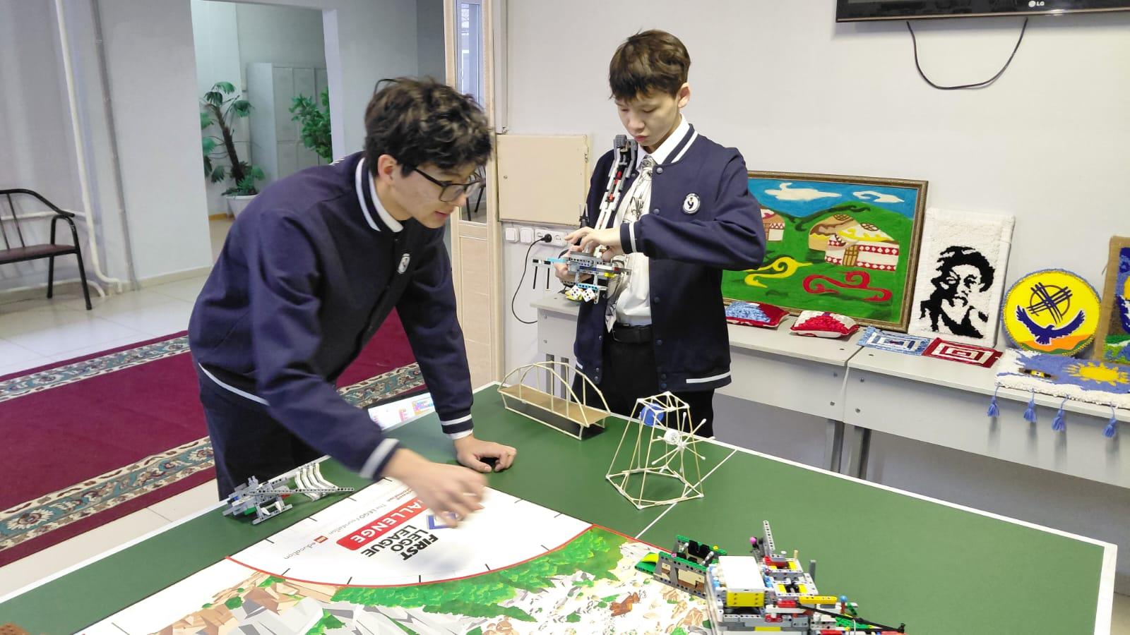 Қарағанды облысының жас робототехниктері Орталық Азия чемпионатына жолдама алды