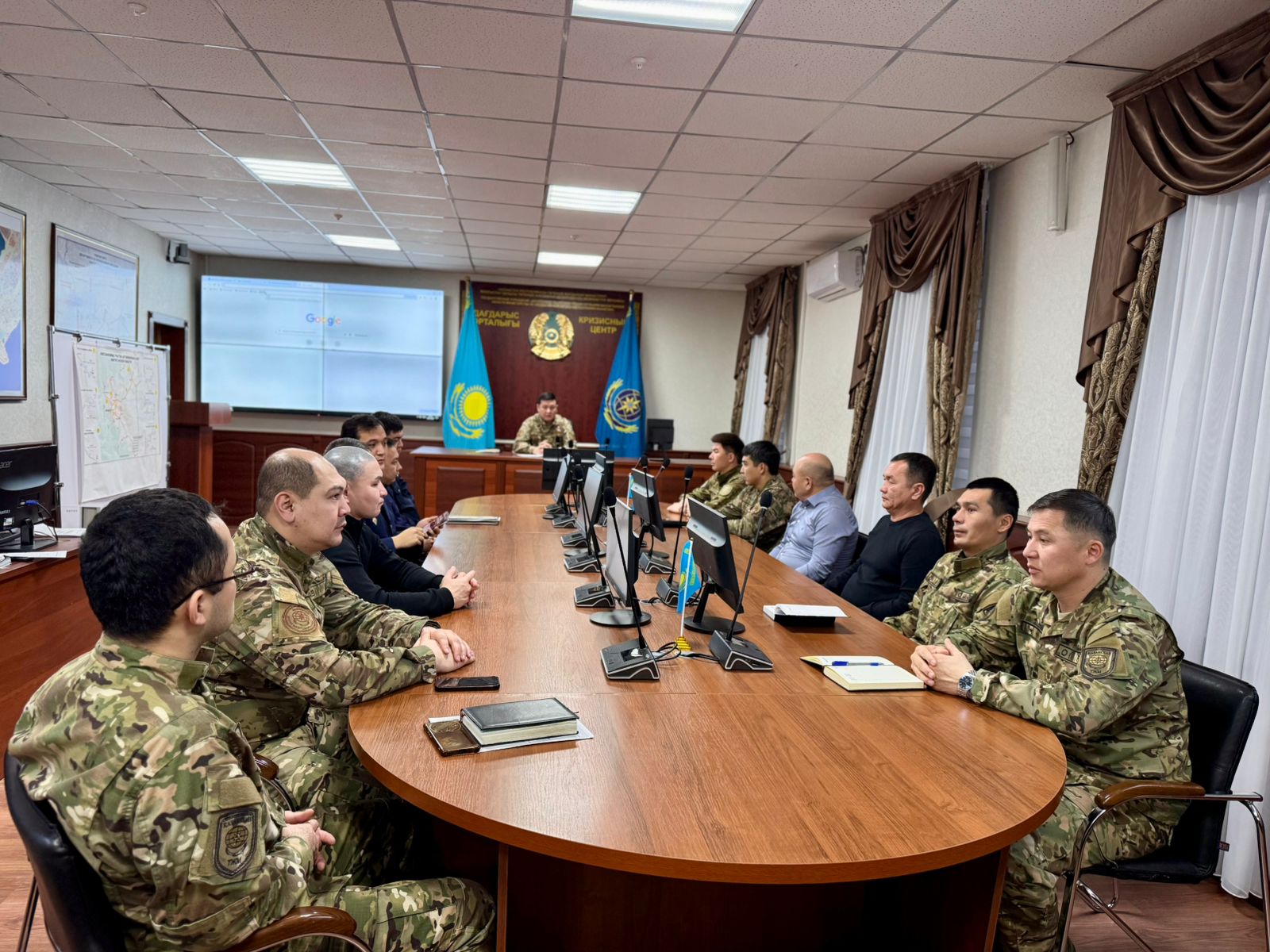 Прошел семинар для водителей пожарных автомобилей
