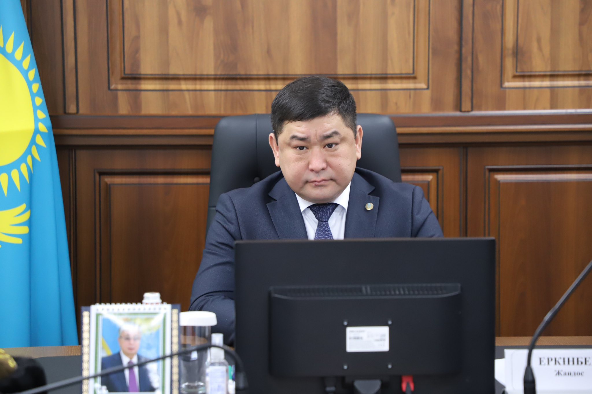 Ел сенімін арқалаған еңбек иесіне құрмет көрсетілді