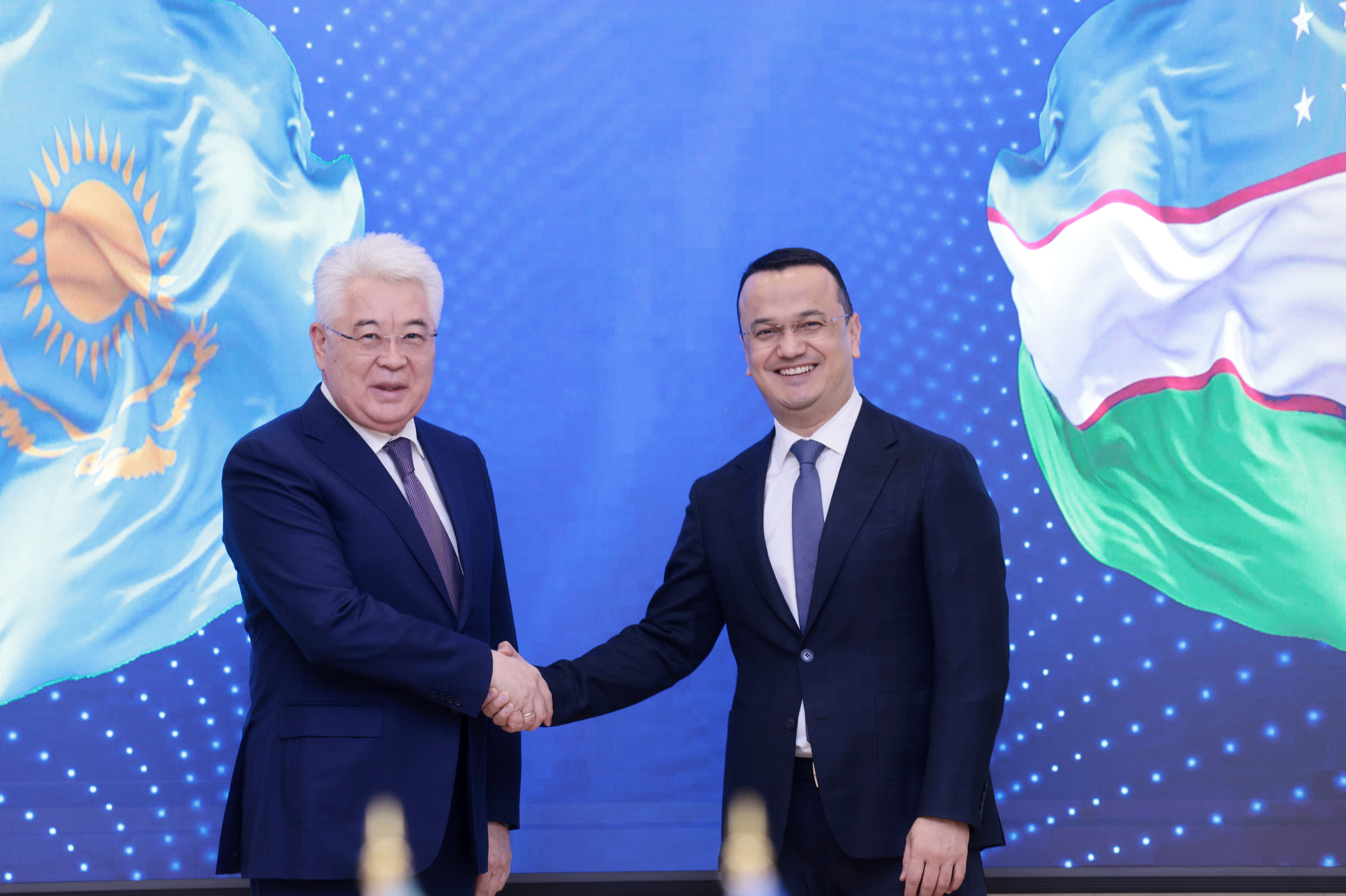 Елші Б.Атамқұлов Өзбекстанның инвестициялар, өнеркәсіп және сауда Министрі Л.Кудратовпен кездесті