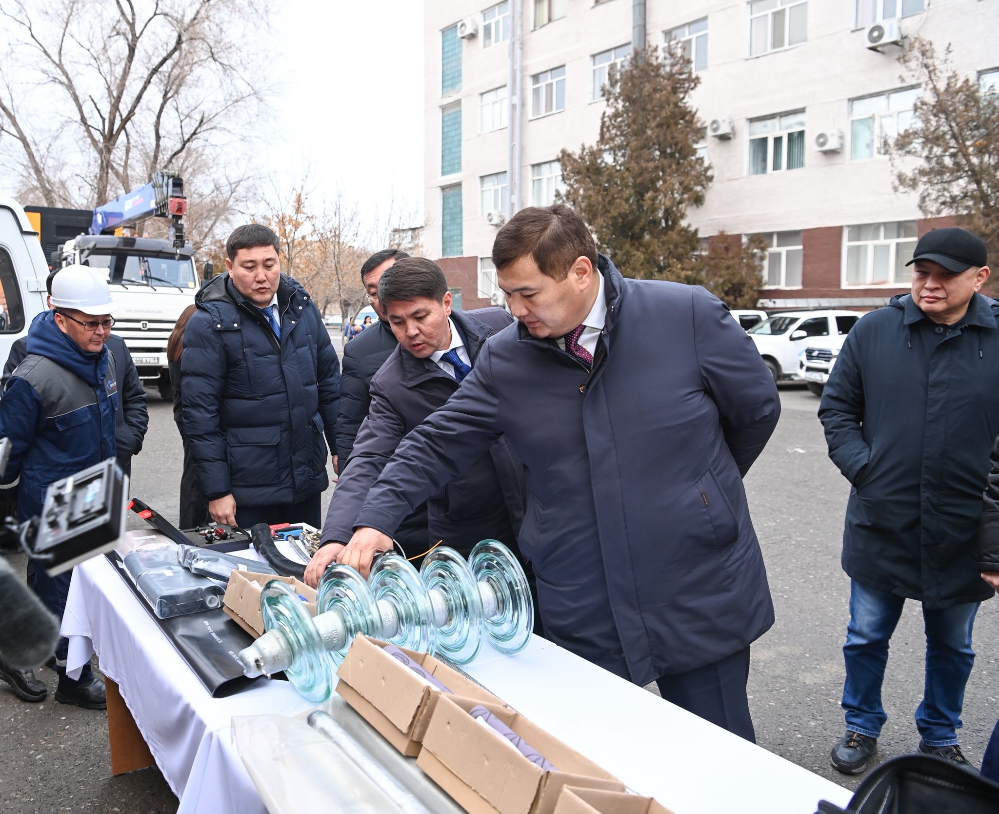 ГЛАВА РЕГИОНА ПОЗДРАВИЛ РАБОТНИКОВ КОММУНАЛЬНОЙ СФЕРЫ