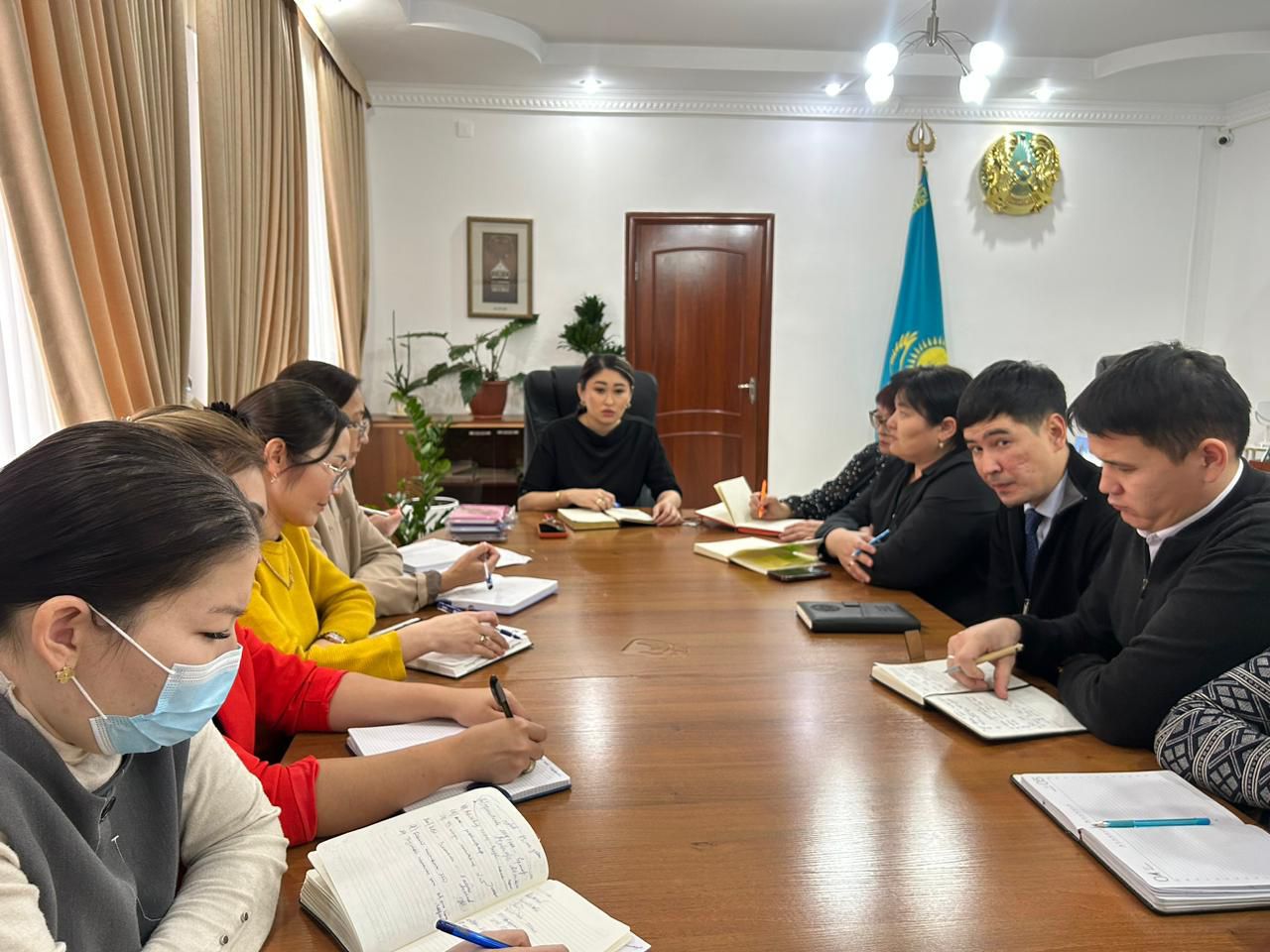 Бүгін ҚР ДСМ Медициналық және фармацевтикалық бақылау комитетінің Қызылорда облысы бойынша департаменттің басшы міндетін атқарушысы, Әдеп жөніндегі уәкілі Ж.А. Жақсылық төрағалығымен жылдың алғашқы семинар-кеңесі өткізілді.