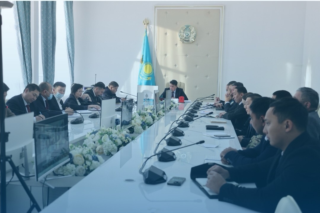 КЕҢЕЙТІЛГЕН АППАРАТ ОТЫРЫСЫ ӨТТІ