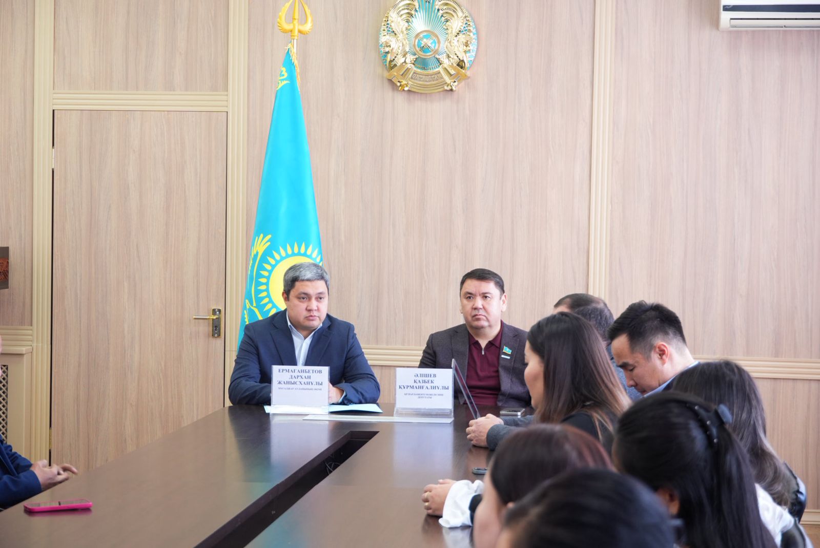 ДЕПУТАТЫ ОЗНАКОМИЛИСЬ С ЖИЗНЬЮ РАЙОНА