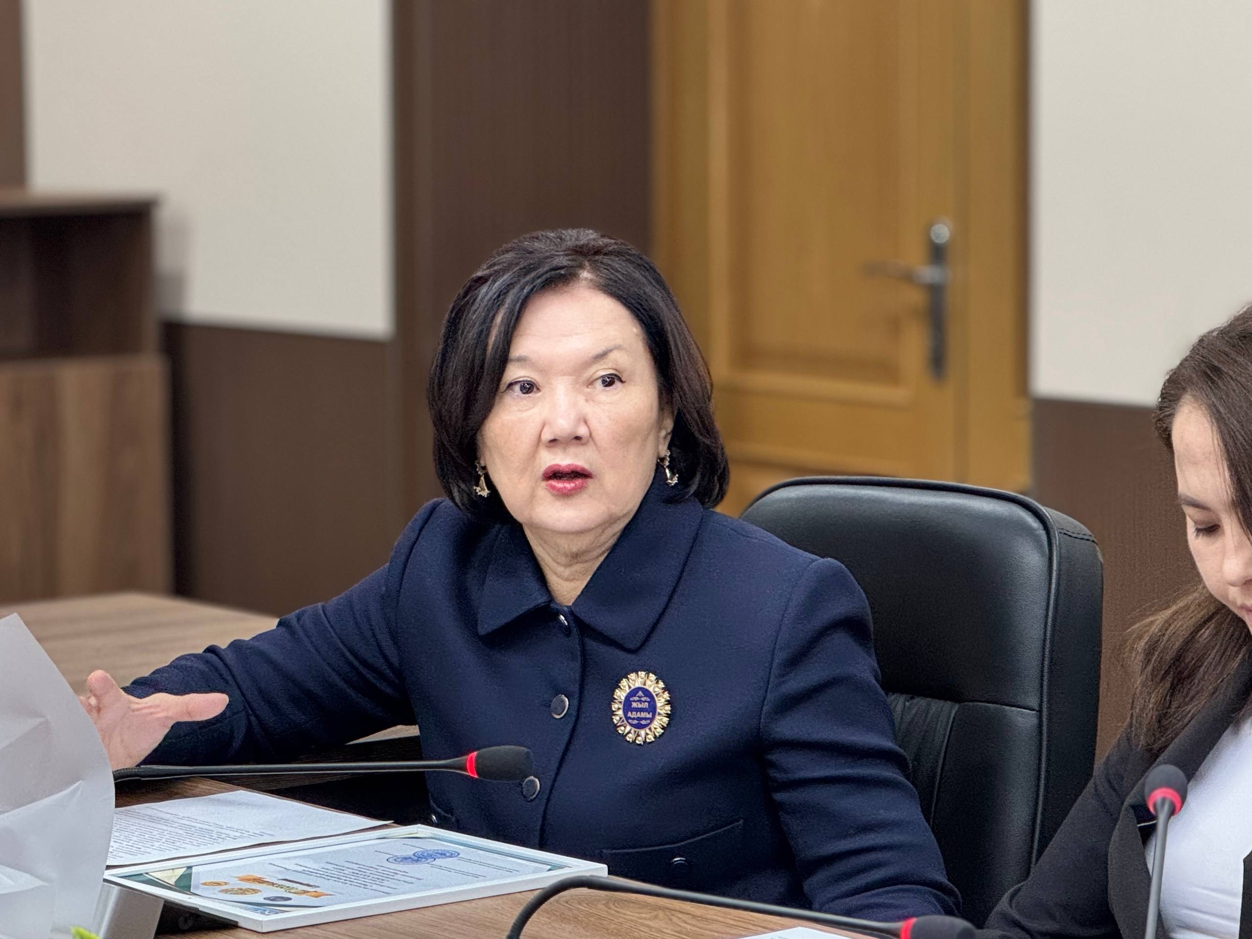 В Актау состоялась встреча с ветераном финансовой сферы