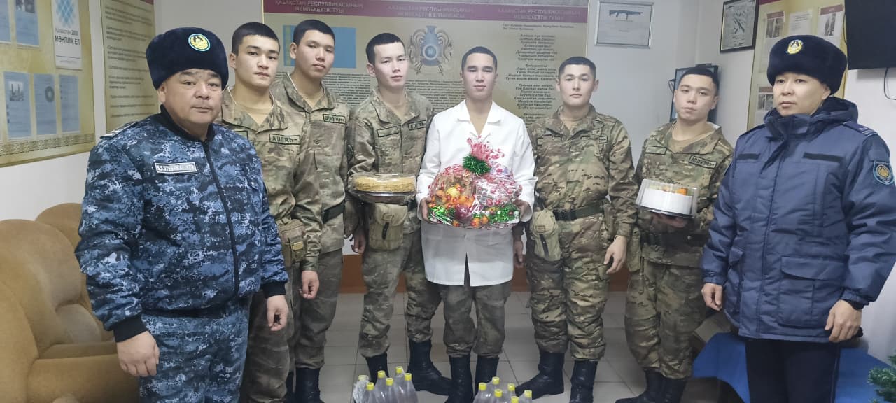 Қызмет атқаруды тексеру және жеке құрамды жаңа жылмен құттықтау