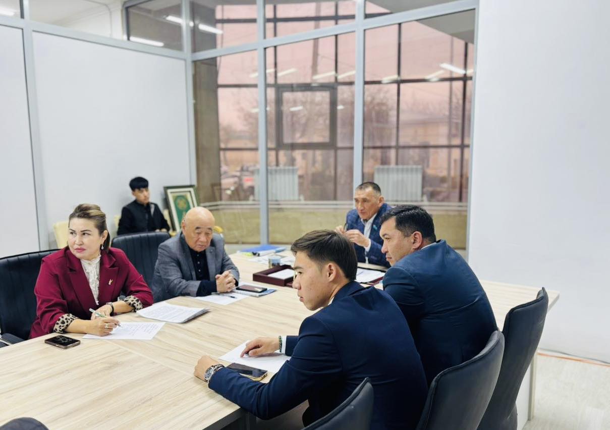 ТҮРКІСТАН ҚАЛАЛЫҚ ҚОҒАМДЫҚ КЕҢЕСІНІҢ КЕЕКТЕН ТЫС ОТЫРЫСЫ ӨТТІ