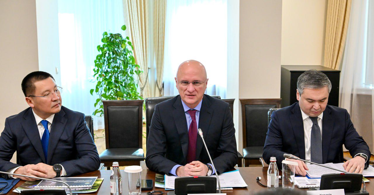 Роман Скляр обсудил с руководством XINFA GROUP г-ном Чжао Тинъюном строительство промышленного парка в Павлодарской области