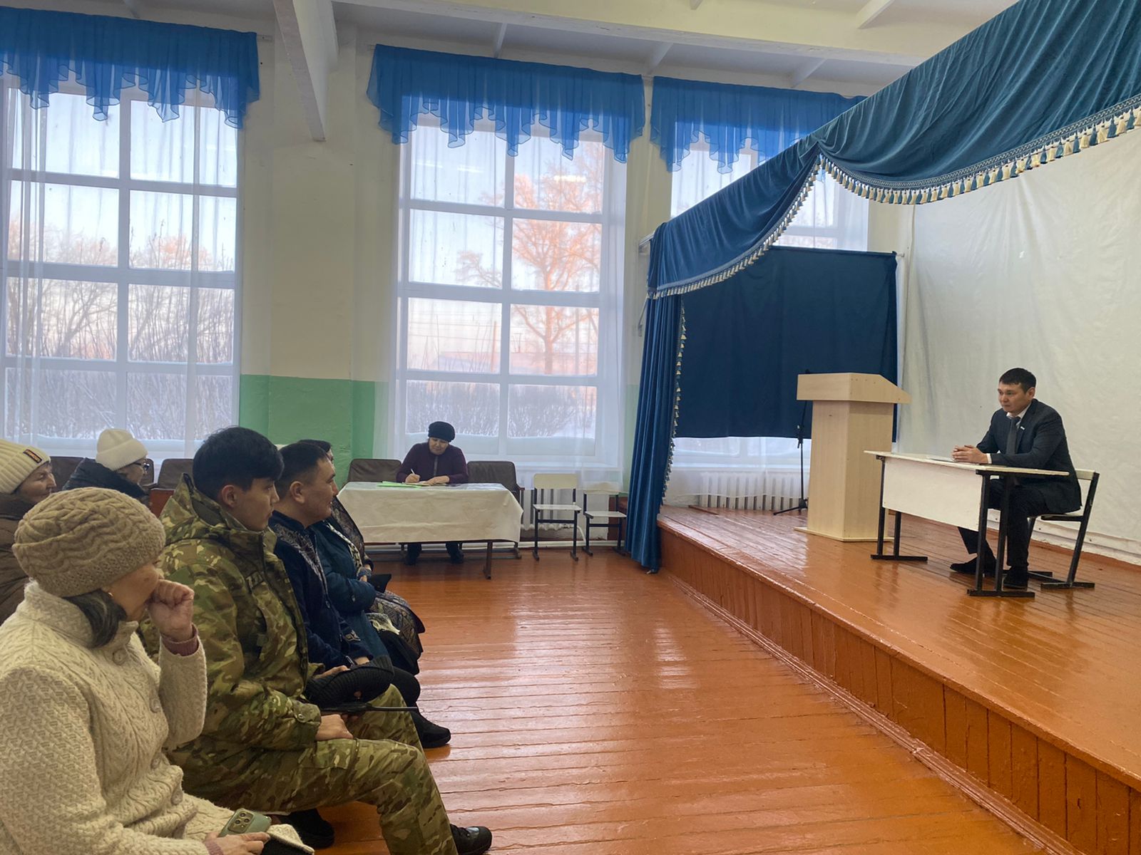 08 января 2026 года в селе Уялы состоялась отчетная встреча   акима Уялинского сельского округа Г. Тышканбаева  с населением "Об итогах проделанной работы за 2025 год и планы на 2026 год"