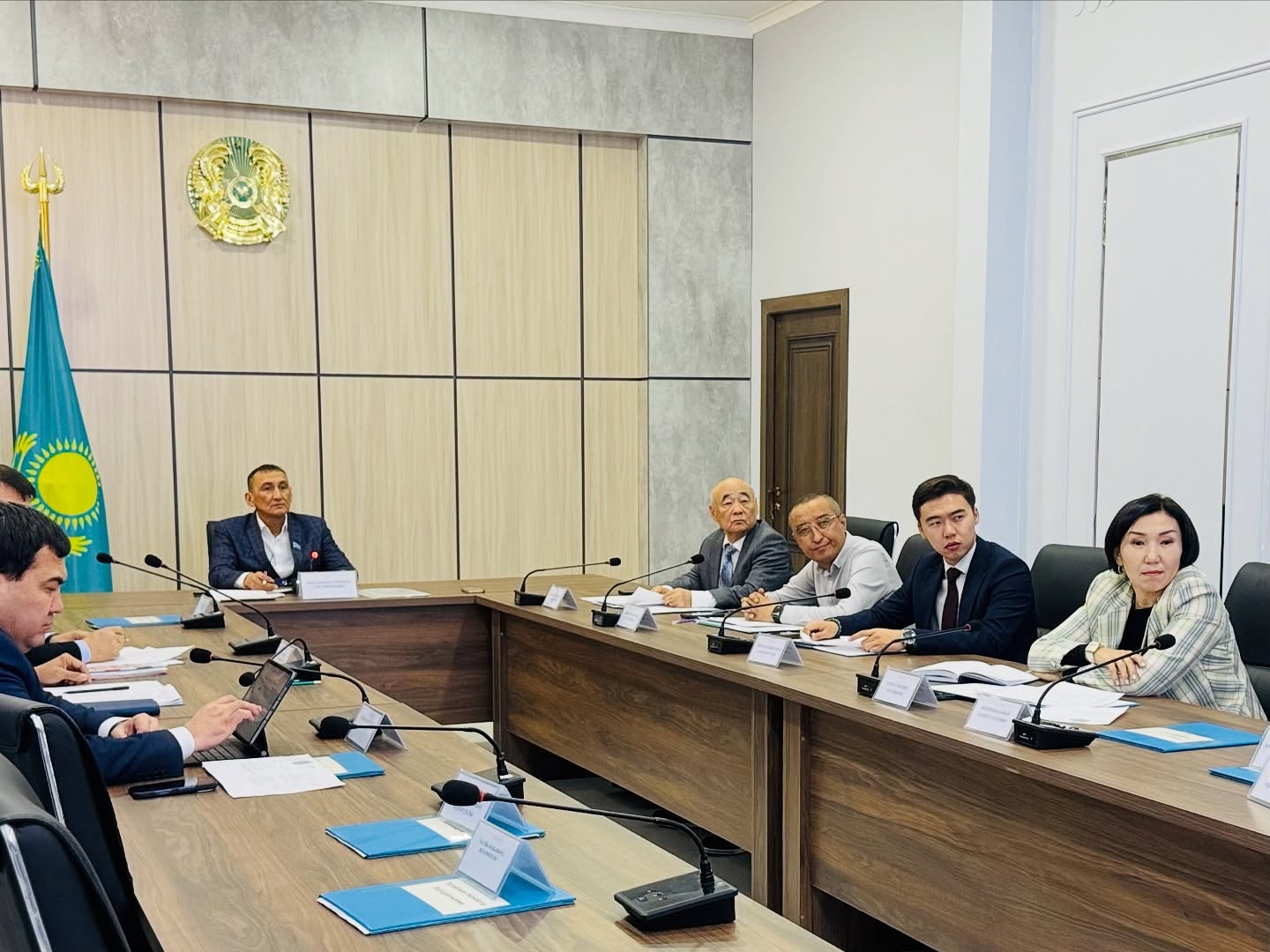 ҚОҒАМДЫҚ КЕҢЕСТІҢ КЕЗЕКТІ ОТЫРЫСЫ ӨТТІ