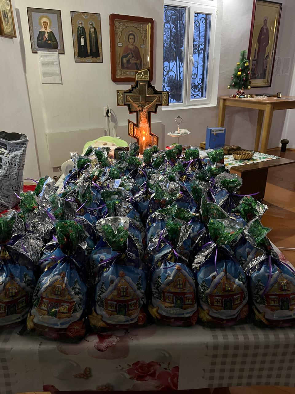 Парыгино ауылының капелласында 7.01.2026 жылы Мәсіхтің туған күнін тойлау күні.