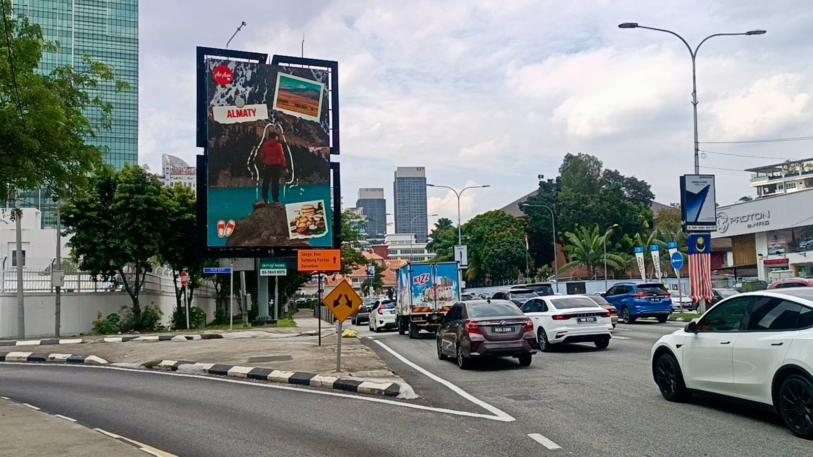 Наружная реклама Алматы появилась в городах Юго-Восточной Азии