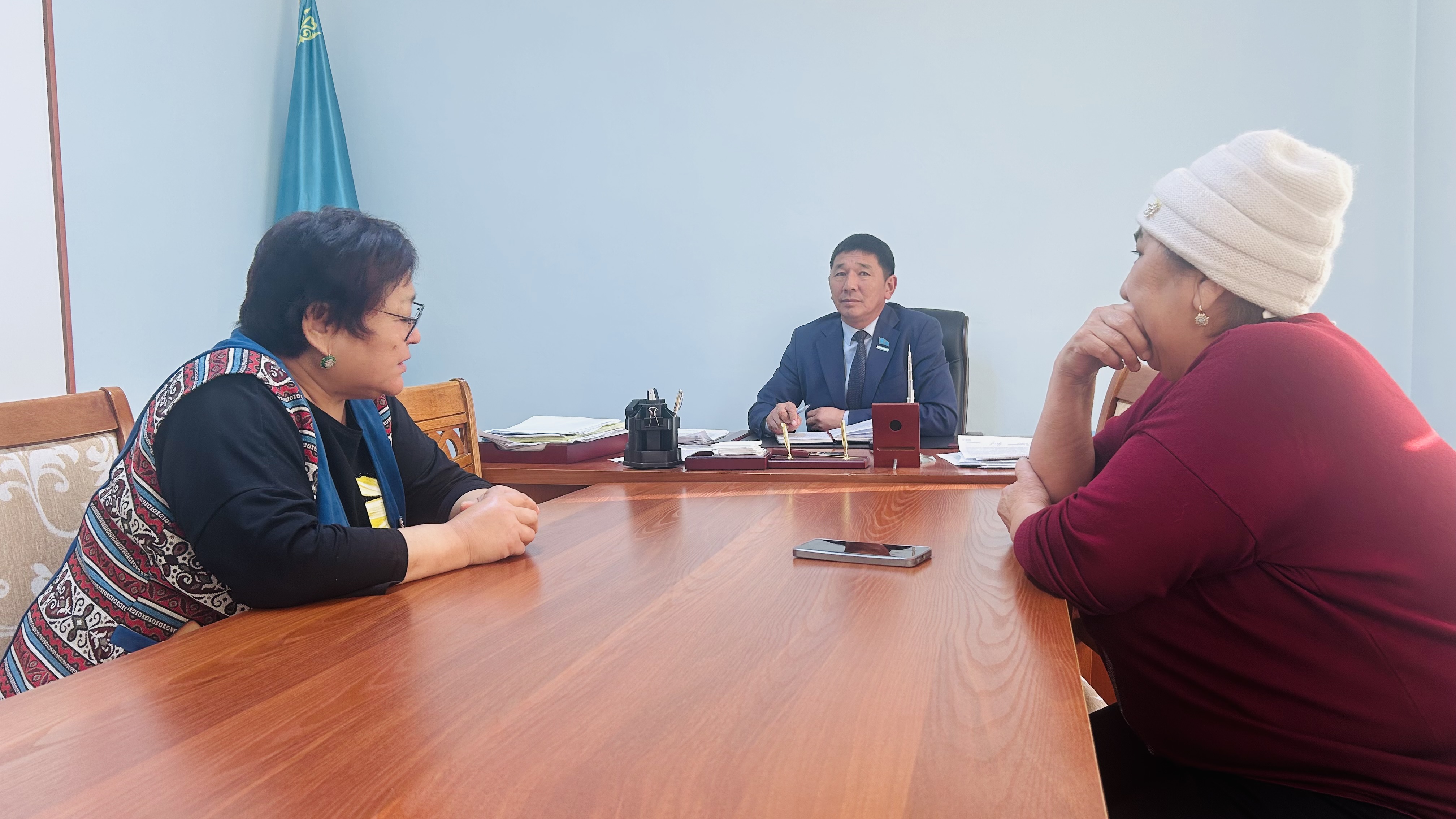 Председатель районного маслихата провел личный прием граждан