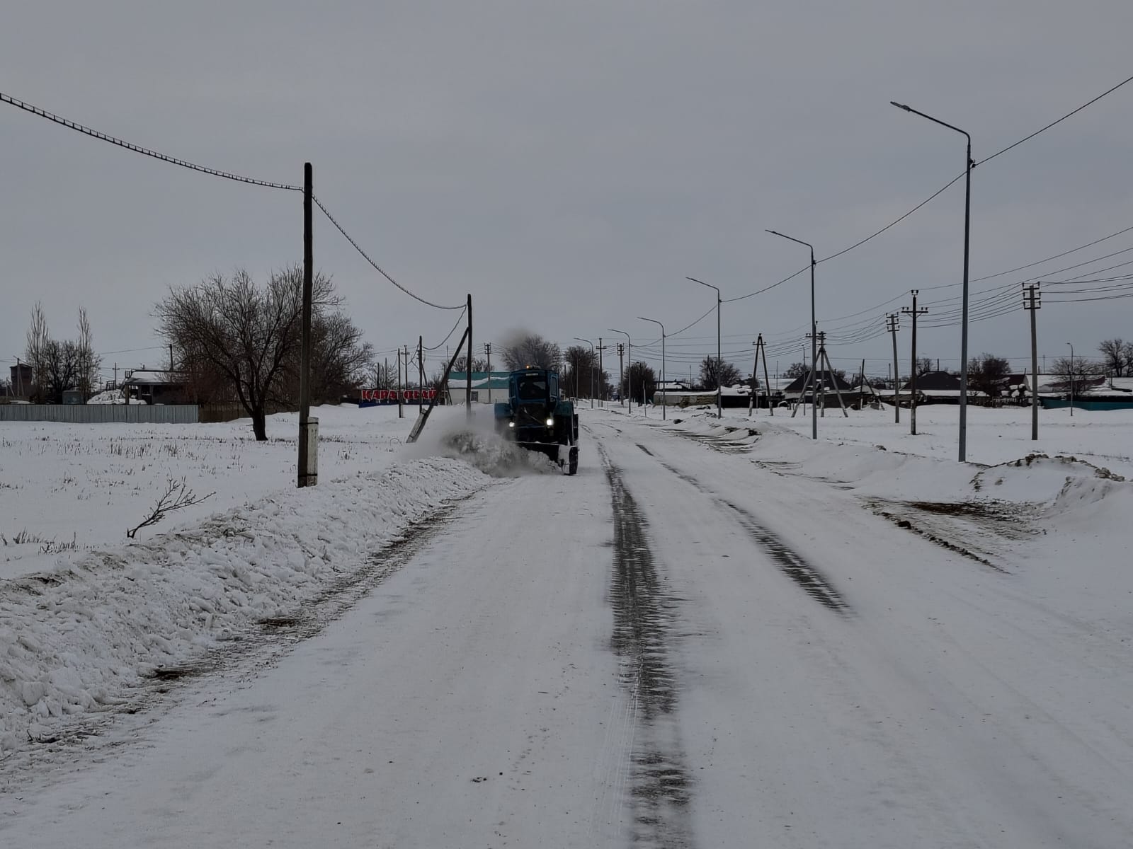 Ауыл көшелерін қардан тазалау жұмыстары