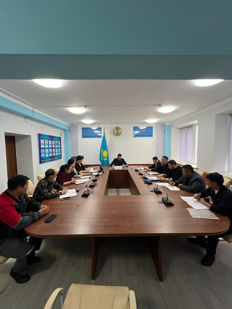 Қонаев қаласының мәслихаты құрған уақытша комиссия дөңгелек үстел өткізді.