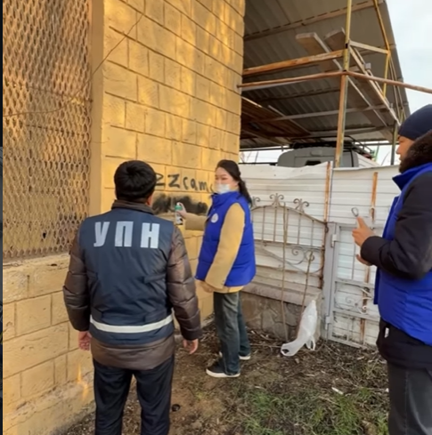 Жастар мен еріктілер Ақтауда есірткі жарнамаларын жойды