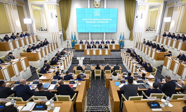 Конституциялық комиссияның ашықтығы мен жариялылығы