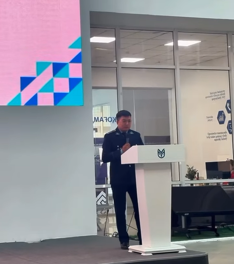 СТУДЕНТТЕРГЕ ЗАҢ ТАЛАПТАРЫ ТҮСІНДІРІЛДІ