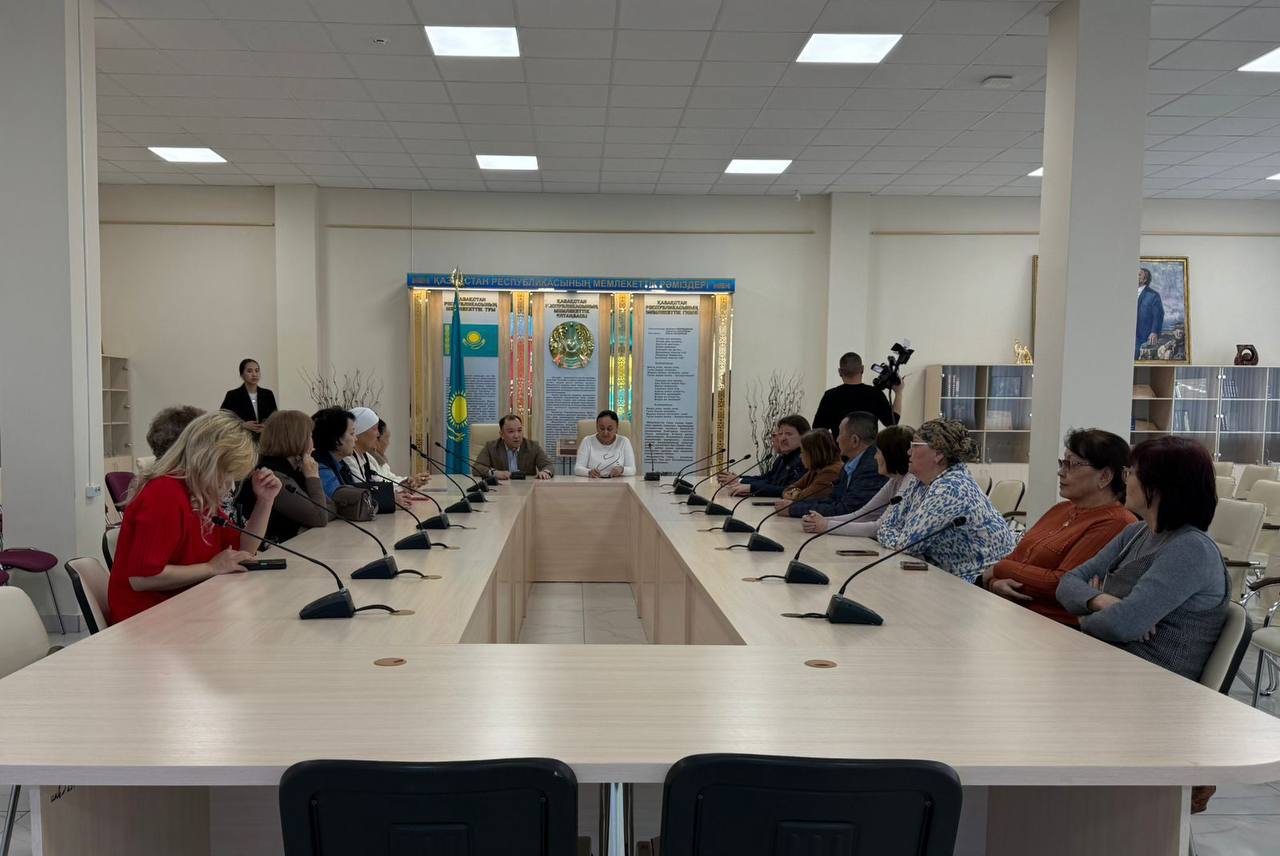 Ақтауда мәдениет саласының ардагерлері жаңа Конституцияны талқылады