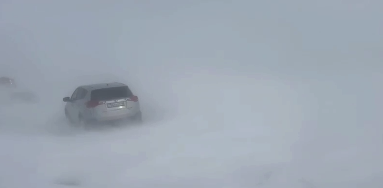 Абай облысы Полиция департаменті жол қозғалысына қатысушыларды ауа райының қолайсыздығына байланысты хабардар етеді.