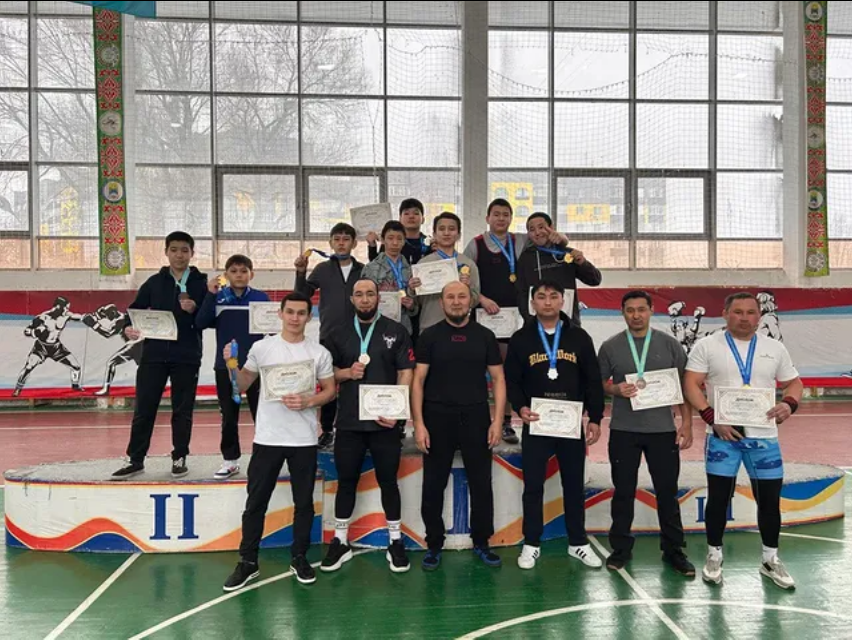 В Уральске прошел чемпионат Западно-Казахстанской области по тяжелой атлетике (пауэрлифтингу)