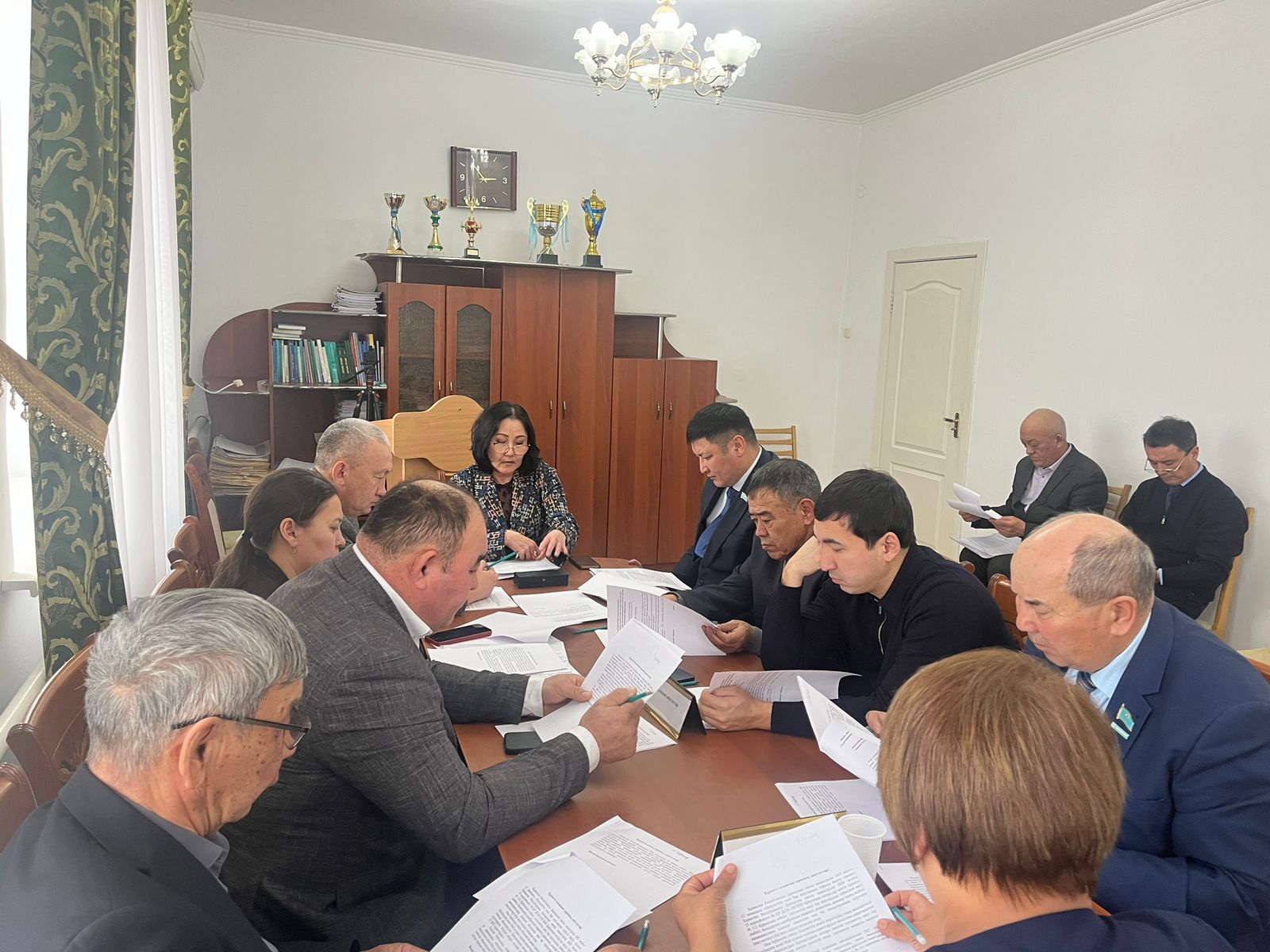 VІІІ сайланған Май аудандық мәслихатының «Білім, денсаулық сақтау, мәдениет және әлеуметтік қорғау мәселелері» «Агроөнеркәсіпті дамыту және жер қатынастарын реттеу» жөніндегі депутаттық тұрақты комиссияның біріккен отырысы