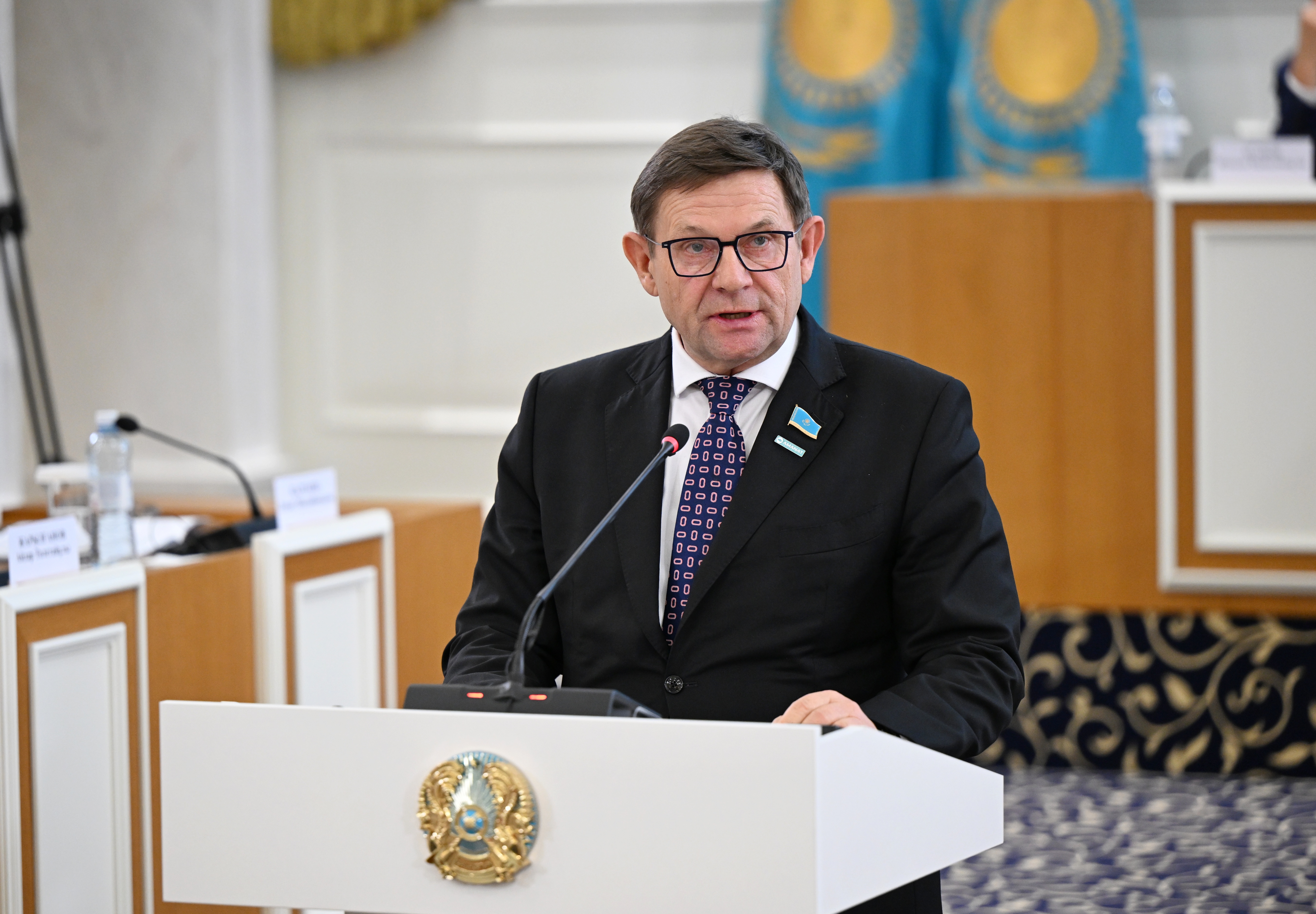 Сергей Пономарев: жаңа Конституция Қазақстандағы келісім мен бірлікті қамтамасыз етудің сенімді тірегіне айналады