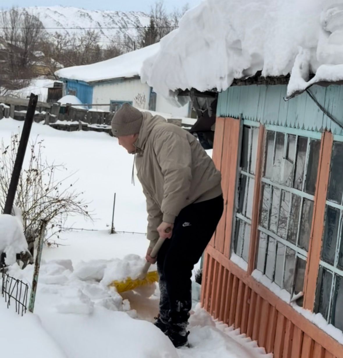 Кейде игі іс бір телефон қоңырауынан басталады