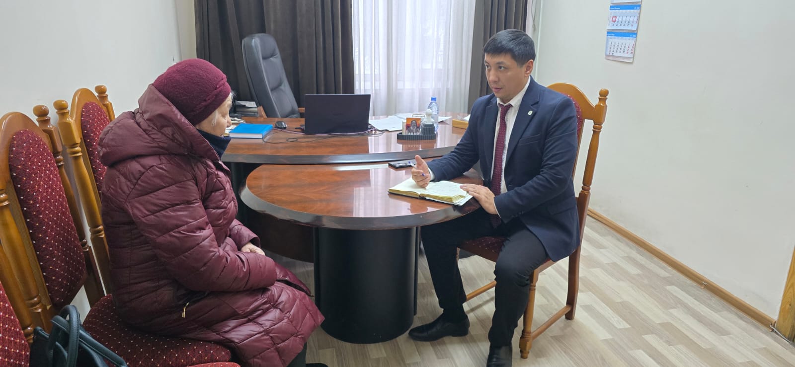 Қалалық мәслихат аппаратына тұрғын үй беру мәселесі бойынша қала тұрғыны жүгінді