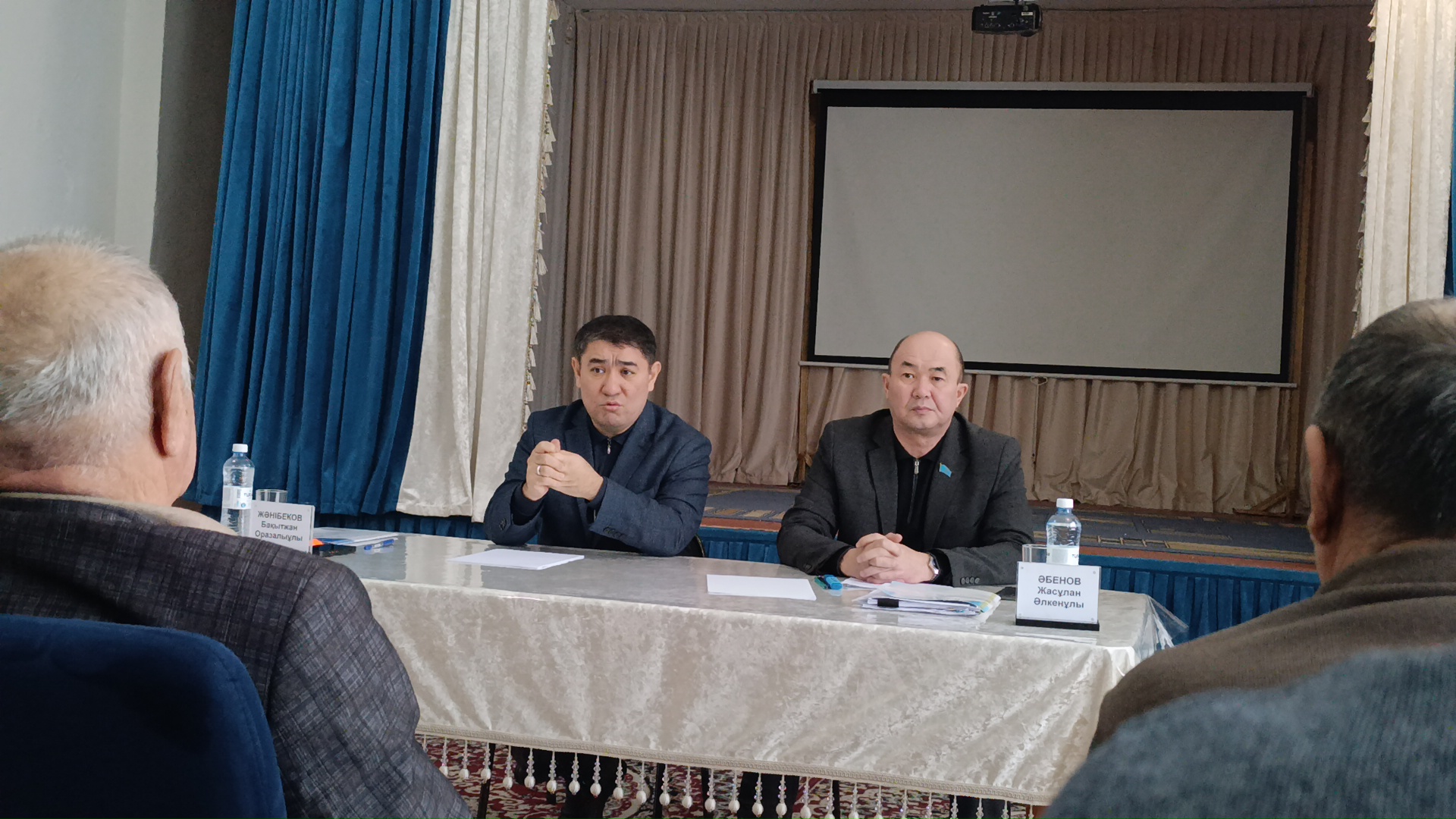 Далақайнар ауылында ашық диалог алаңы өтті