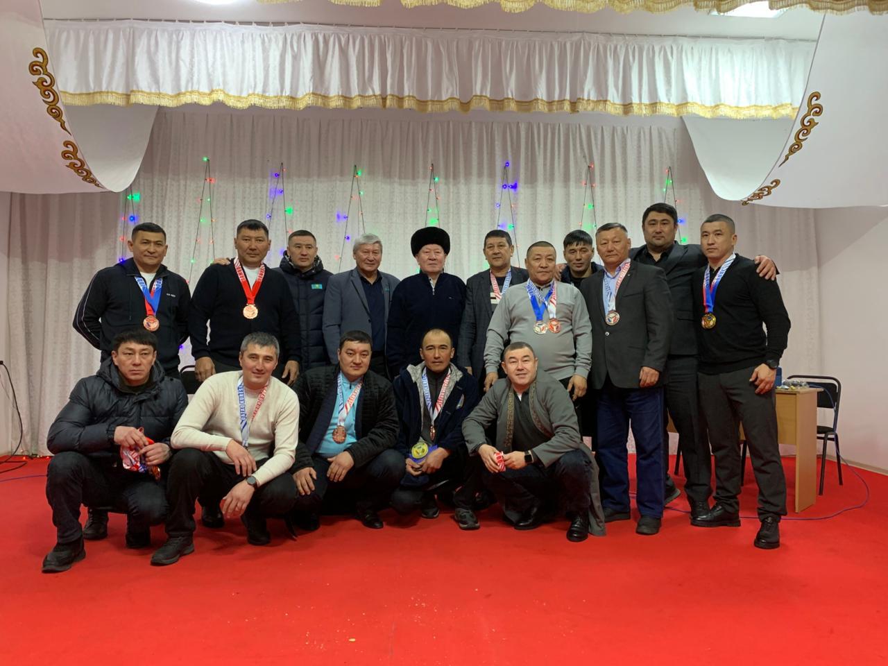 Өспен ауылында “Самбо,Дзюдо,Қазақ күресі түрлерінен Абай Құнанбайұлының 180 жылдығына арналған шеберлер арасындағы Азия кубогі “ жеңімпаздары мен жүлдегерлерінің ауыл жастарымен кездесу кеші өтті