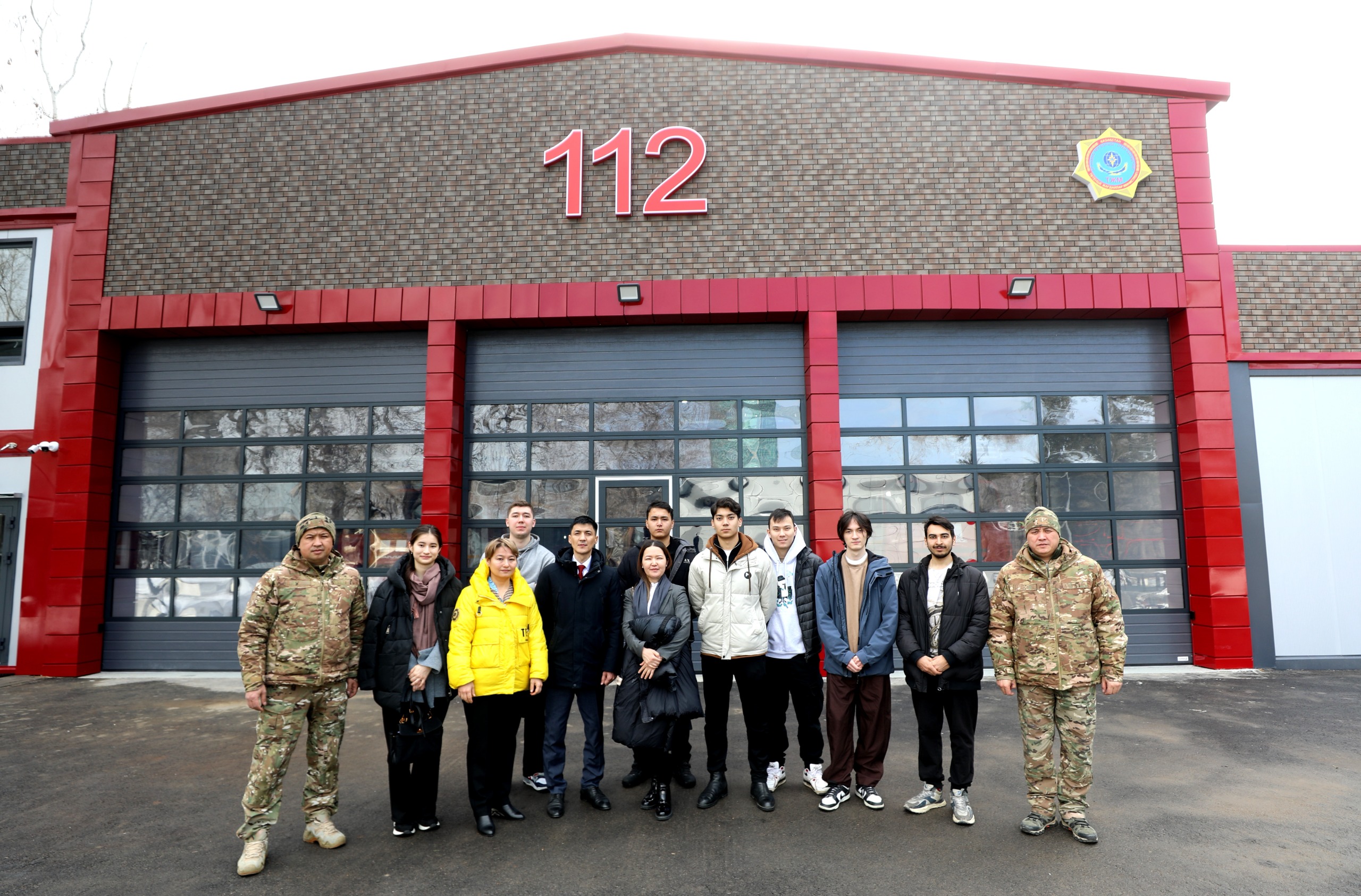 Экскурсия студентов энергетического вуза в новые подразделения ДЧС Алматы