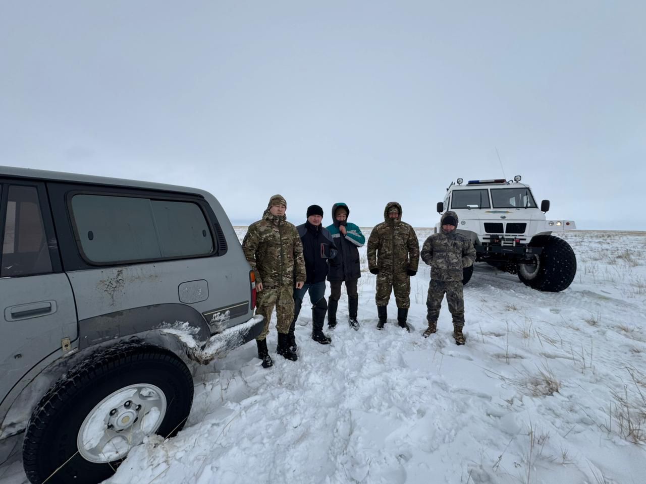 За прошедшие сутки из снежных заносов спасено и эвакуировано 87 человек