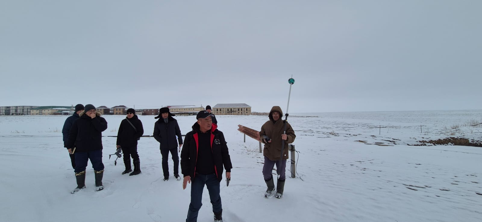 Алакөл көлінің қоршау бөгетінің құрылысына қажетті жер телімдеріне талдау жүргізілді.